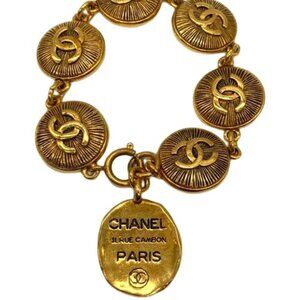 Authentic Chanel 31 RUE CAMBON CC Logo 24K Vintage Bracelet Chain Clasp Gold